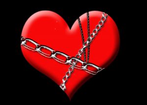 941128_chained_love.jpg