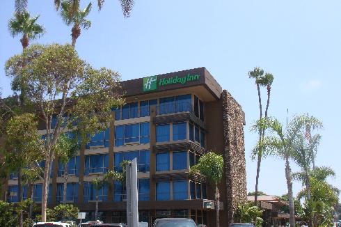 holiday_inn_bayside.jpg