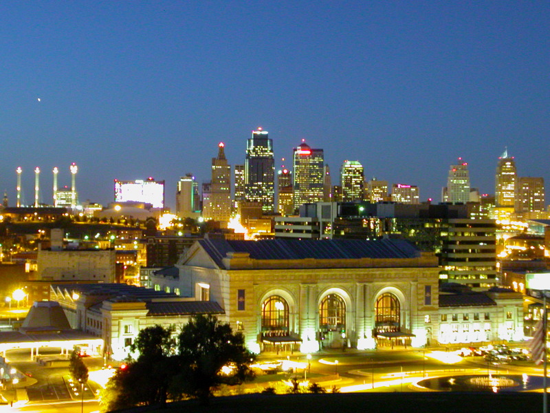 Kansas-City-Missouri-Downtown_at_Twighlight