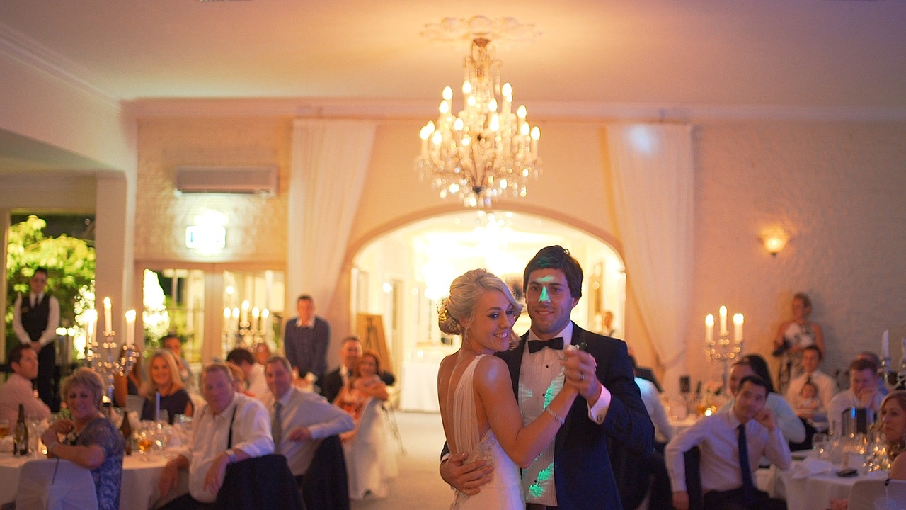 アメリカで結婚式、どうする?ダンスタイム
