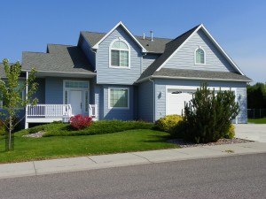 family-home-475883_1280